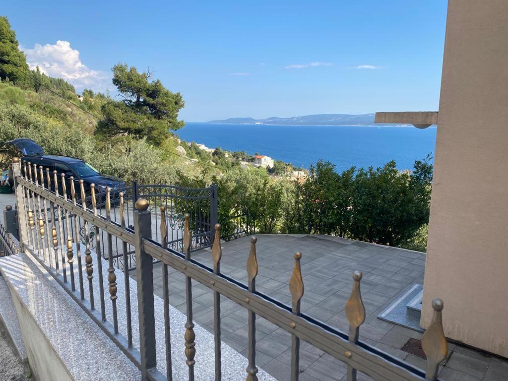 Panorama Apartment Jakov Omis Exterior photo