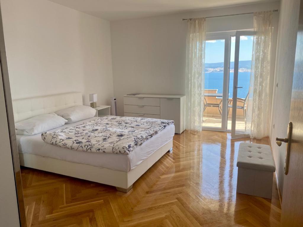 Panorama Apartment Jakov Omis Exterior photo